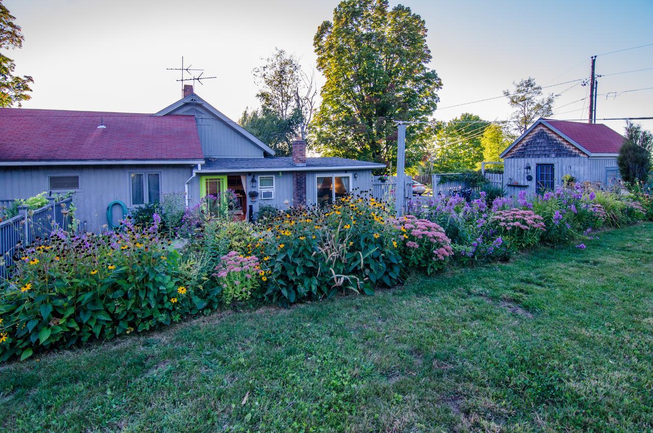 Inn At Charlotte B&B Burlington Kültér fotó